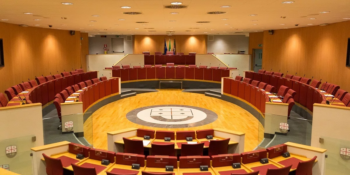 Gruppo PD: “Anziché delle poltrone Bucci si occupi della Liguria”